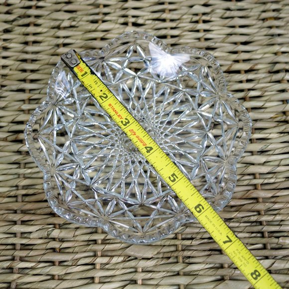 Vintage 1970s Fostoria for Avon Glass Saucer Dish - Picture 5 of 5